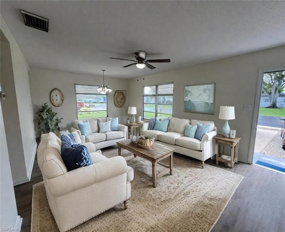 15 Hamlin CT LEHIGH ACRES, FL 33936