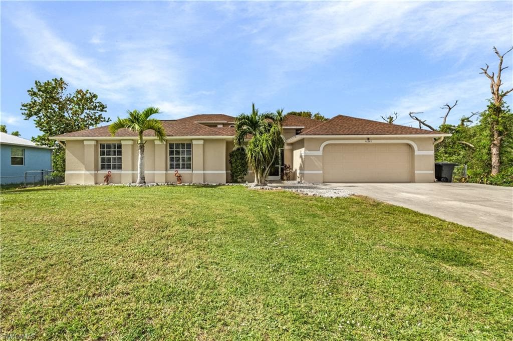 11891 Oakland DR BOKEELIA, FL 33922