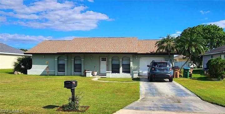2935 SW 1st PL CAPE CORAL, FL 33914