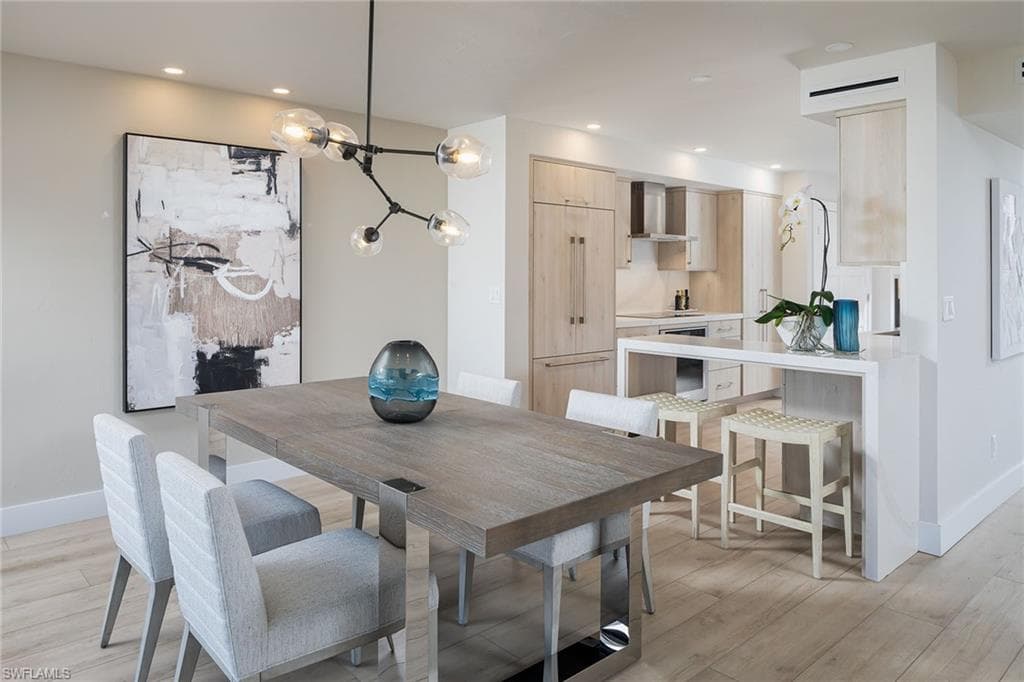 6710 Pelican Bay BLVD 433 NAPLES, FL 34108