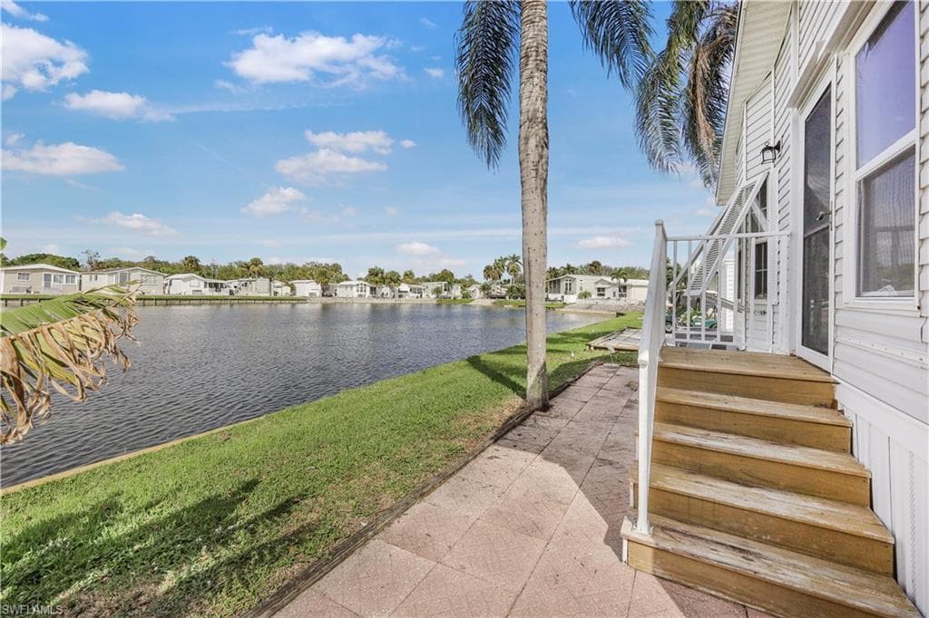 344 Bobcat RUN 344 NAPLES, FL 34114