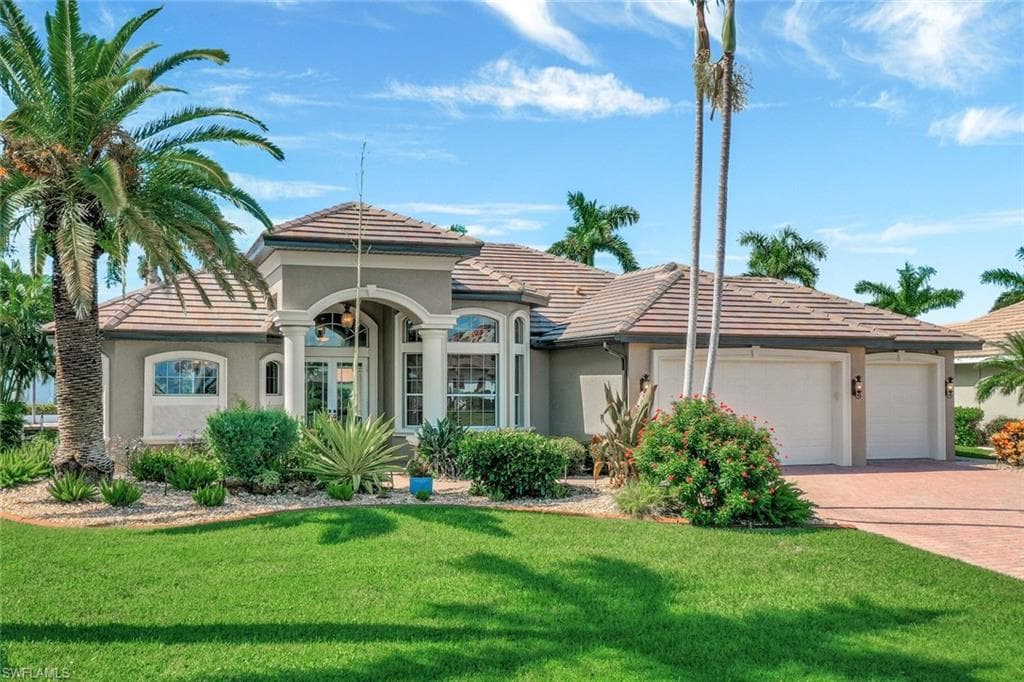 1923 Harbour CIR CAPE CORAL, FL 33914