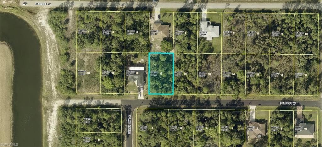 3312 34th ST W LEHIGH ACRES, FL 33971