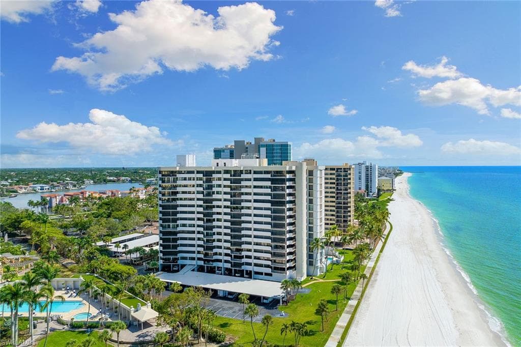 4005 Gulf Shore BLVD N 1004 NAPLES, FL 34103