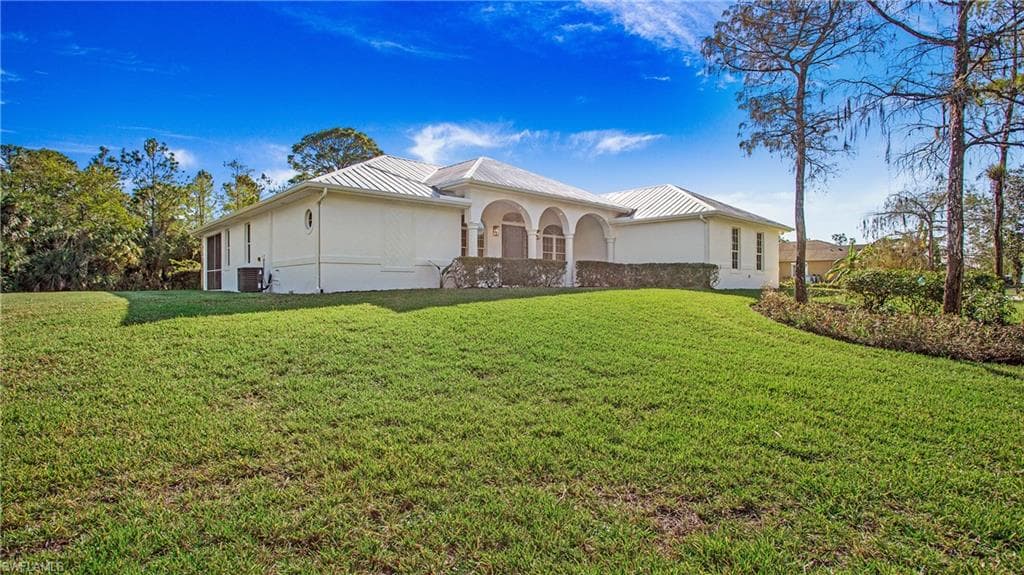 740 17th ST SW NAPLES, FL 34117