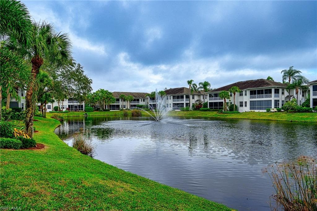 5060 Yacht Harbor CIR 8-103 NAPLES, FL 34112