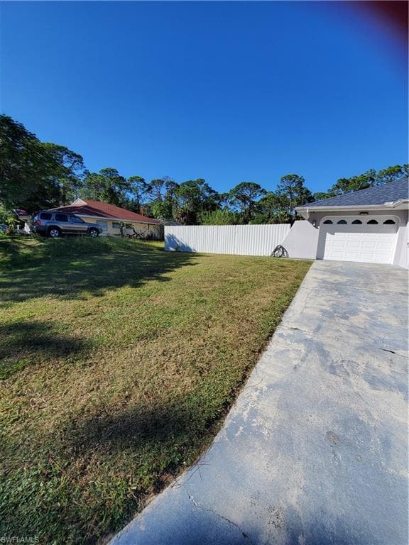 709 Michael AVE E LEHIGH ACRES, FL 33936