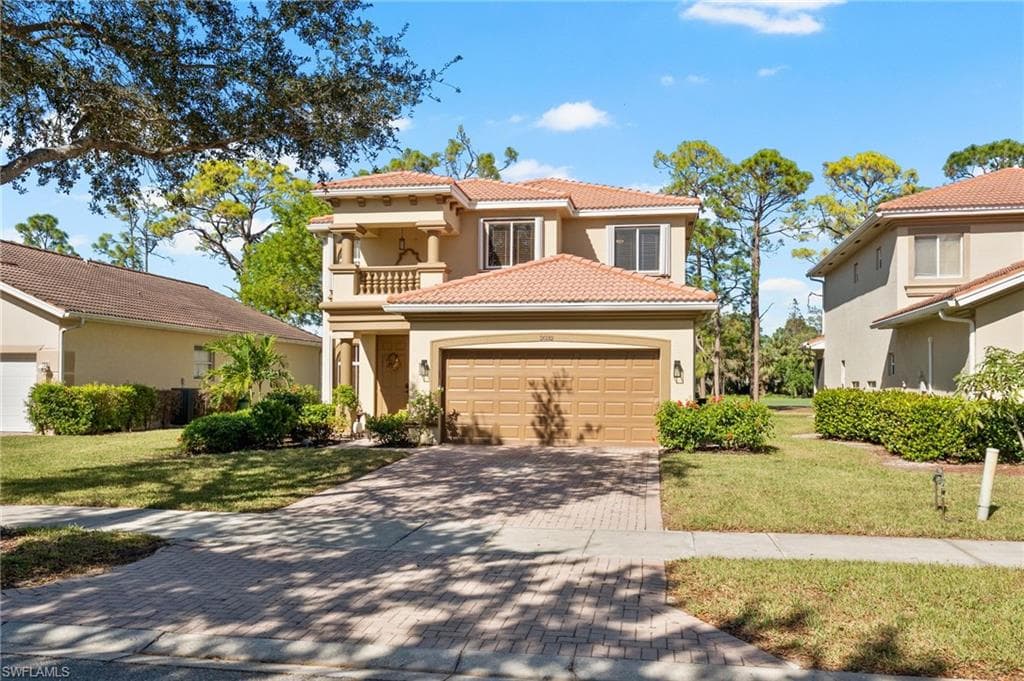 2032 Par DR NAPLES, FL 34120