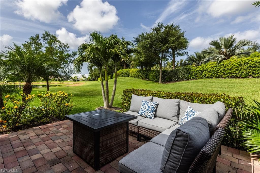 14859 Edgewater CIR NAPLES, FL 34114