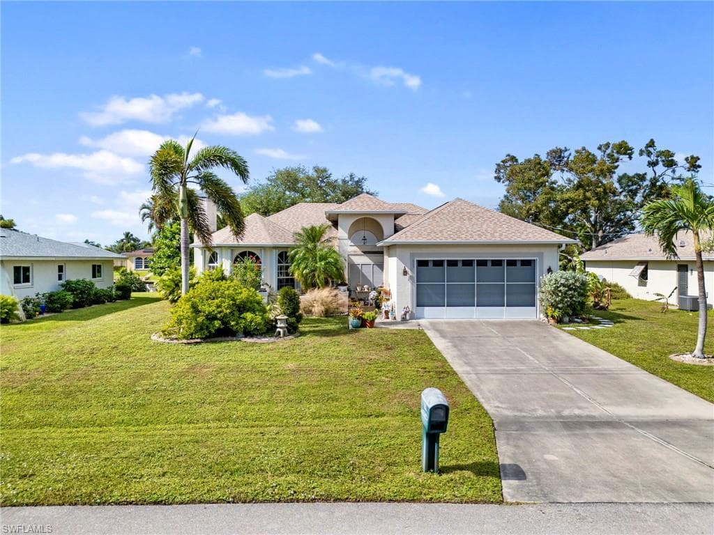 608 SE 21st AVE CAPE CORAL, FL 33990