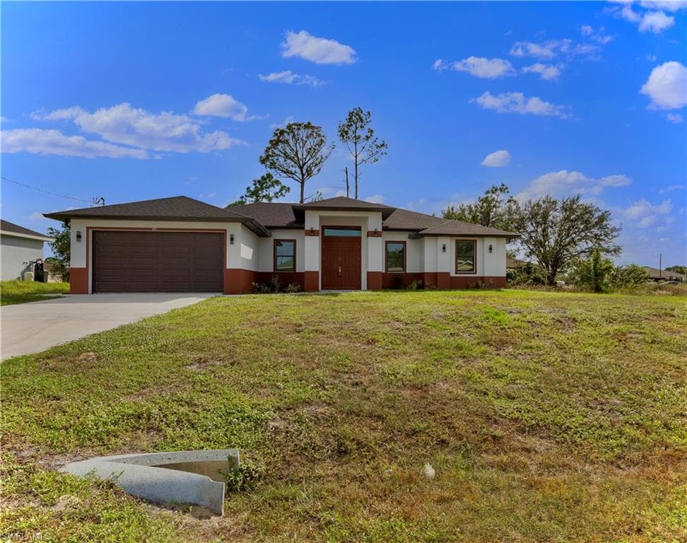 3607 5th ST SW LEHIGH ACRES, FL 33976