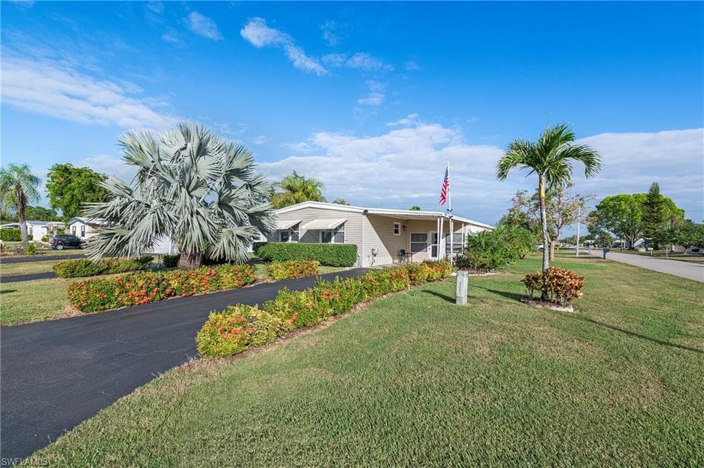 407 Cape Florida WAY NAPLES, FL 34104