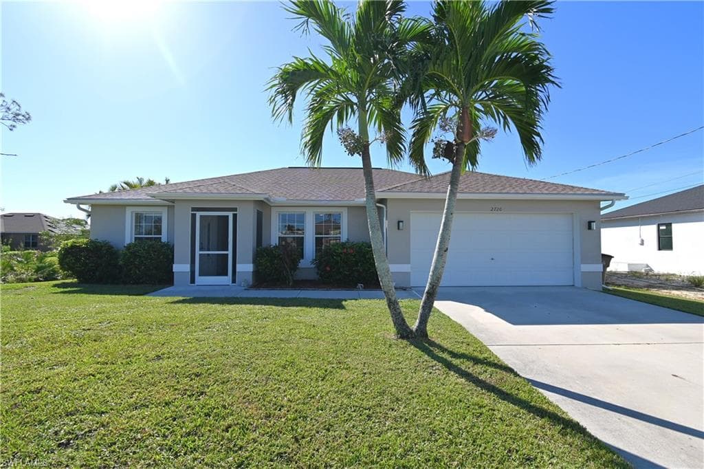 2720 SW 4th LN CAPE CORAL, FL 33991