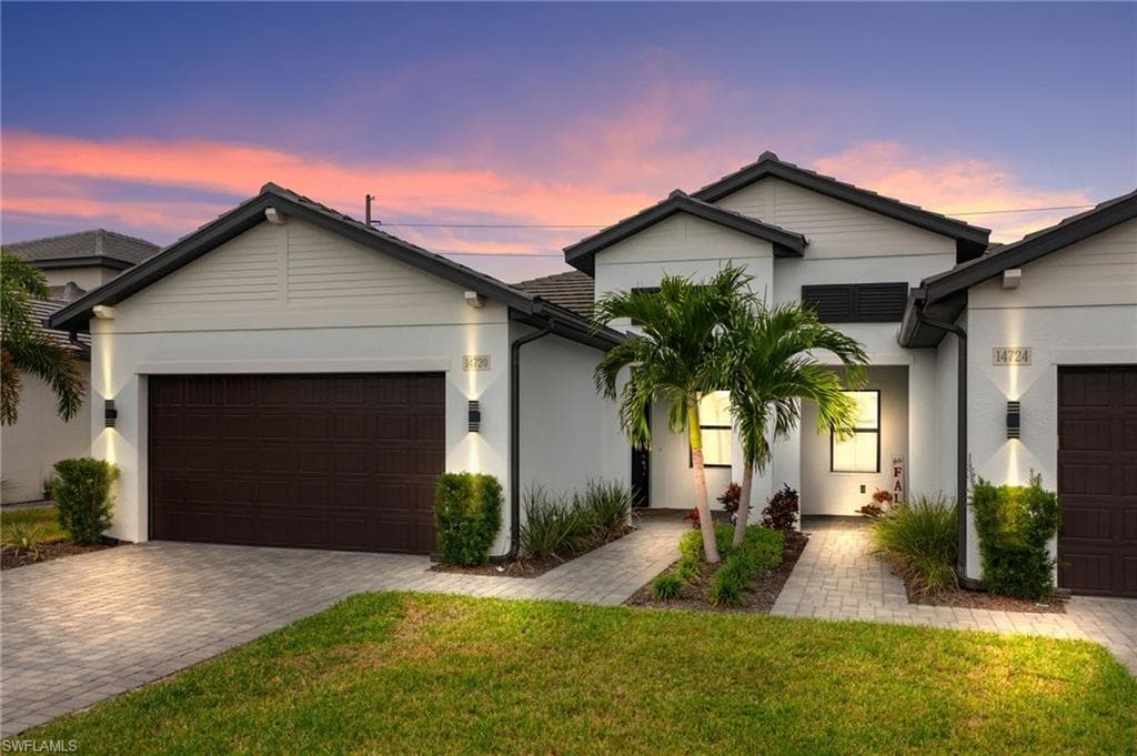 14720 Kingfisher LOOP NAPLES, FL 34120