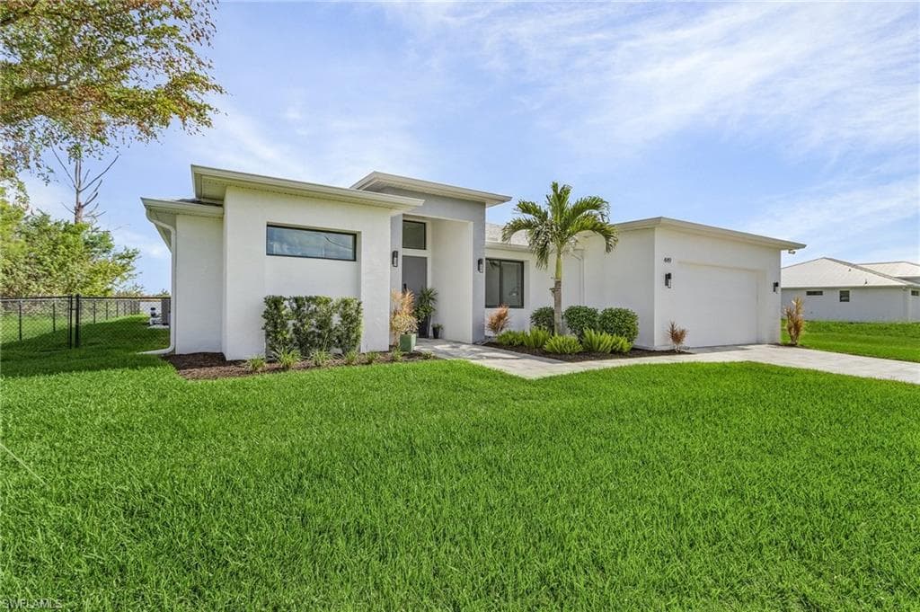 449 SW 18th CT CAPE CORAL, FL 33991