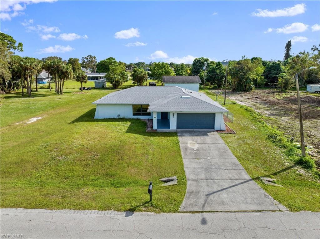 106 Lincoln AVE LEHIGH ACRES, FL 33936