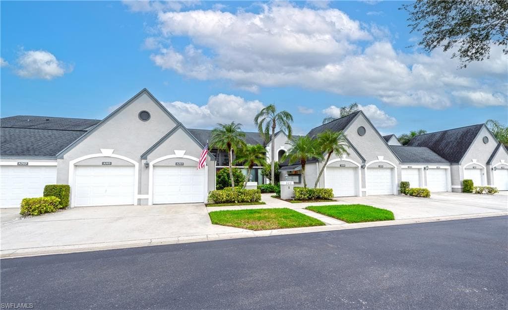 500 Veranda WAY A205 NAPLES, FL 34104
