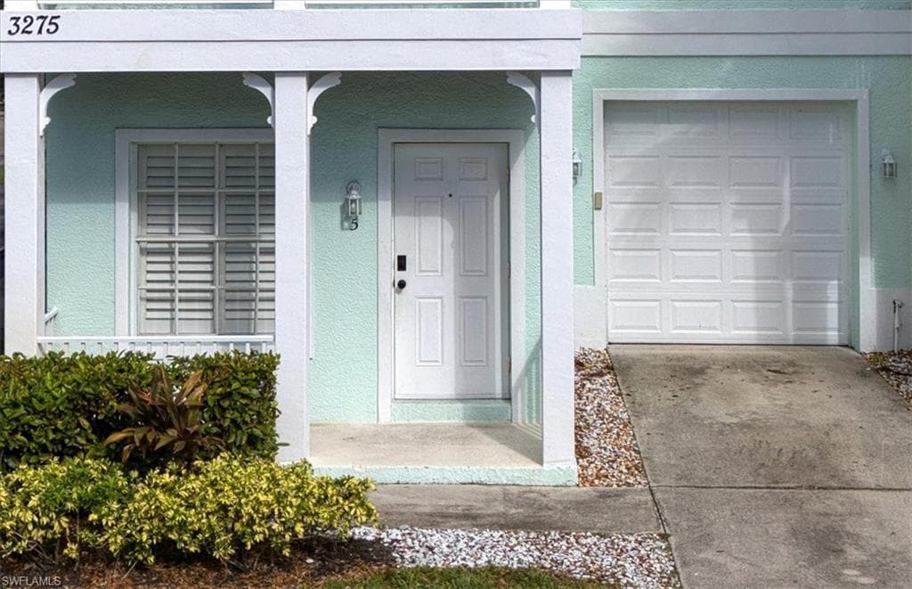 3275 Tamara DR 5 NAPLES, FL 34109