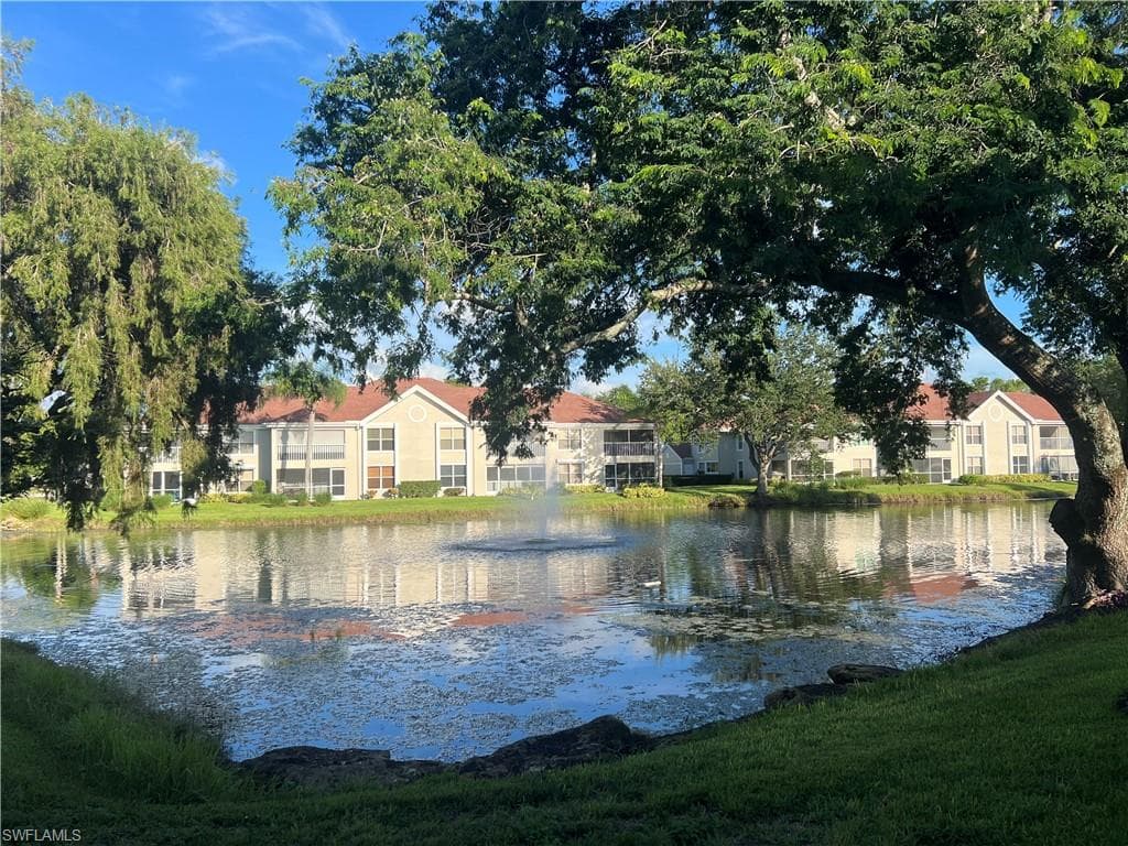 9840 Luna CIR E103 NAPLES, FL 34109