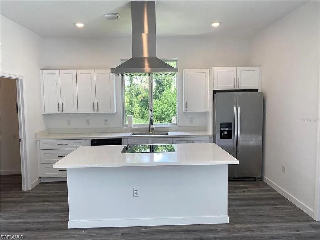 762 Anaconda AVE S LEHIGH ACRES, FL 33974