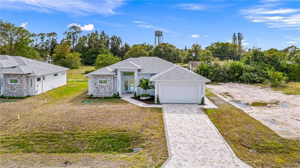 176 Pembroke ST LEHIGH ACRES, FL 33974