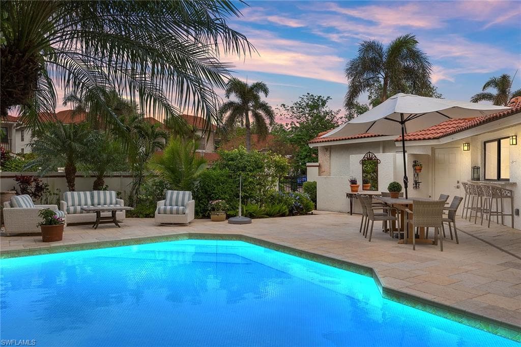 5893 Via Lugano 2.15 NAPLES, FL 34108