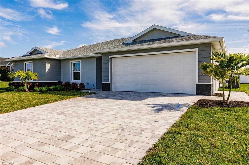 103 7th TER CAPE CORAL, FL 33993