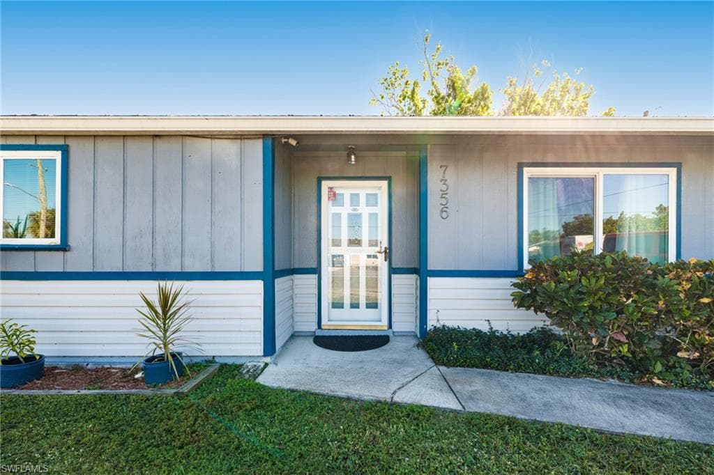 7356 Sanibel BLVD FORT MYERS, FL 33967