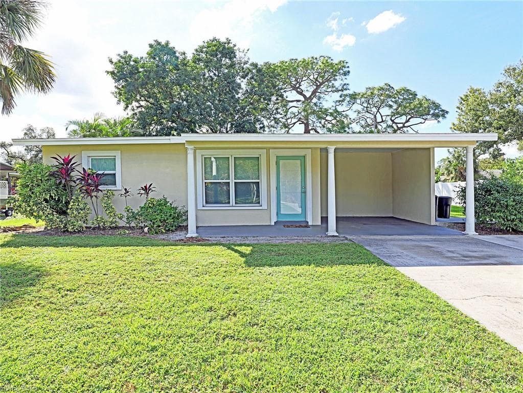 871 June PKWY NORTH FORT MYERS, FL 33903