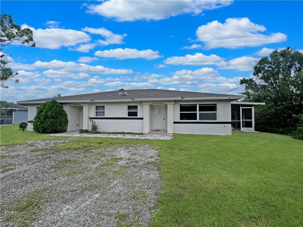 1023 Danforth ST B LEHIGH ACRES, FL 33974