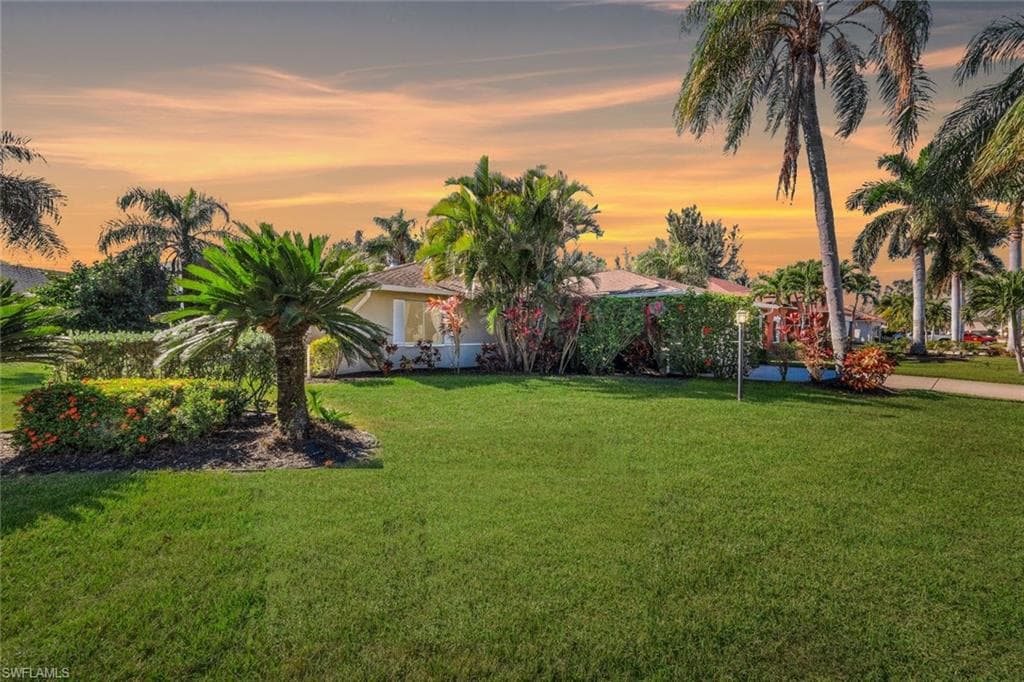10374 Wood Ibis AVE BONITA SPRINGS, FL 34135