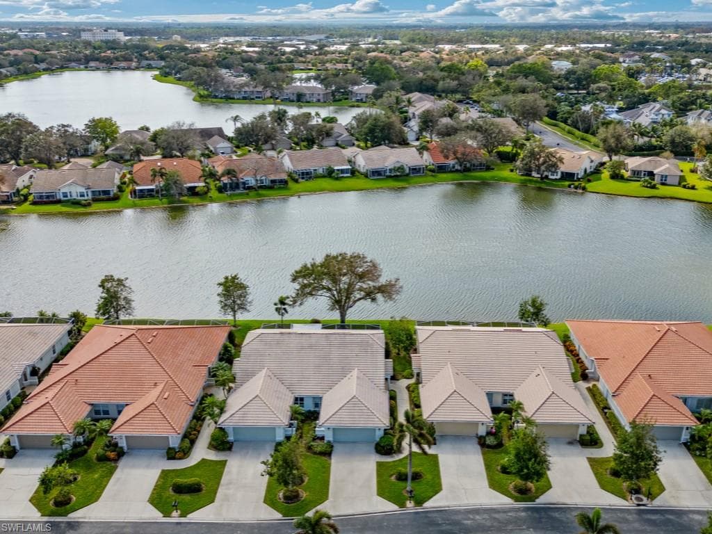 6994 Lone Oak BLVD NAPLES, FL 34109