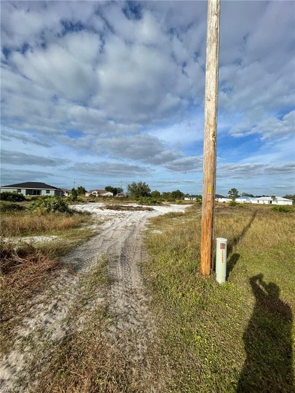 3702 27th ST SW LEHIGH ACRES, FL 33976