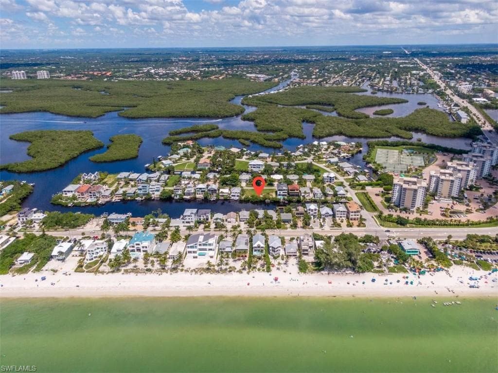 27864 Forester DR BONITA SPRINGS, FL 34134