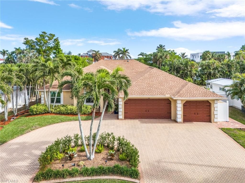 5715 Flamingo DR CAPE CORAL, FL 33904