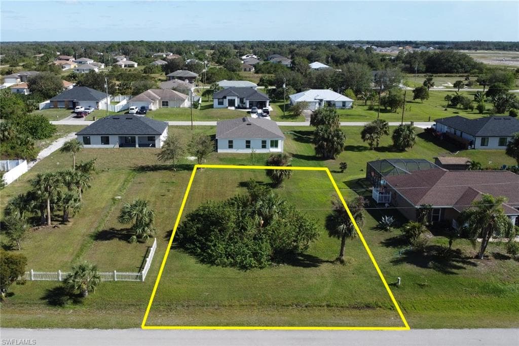 457 Petite AVE LEHIGH ACRES, FL 33974