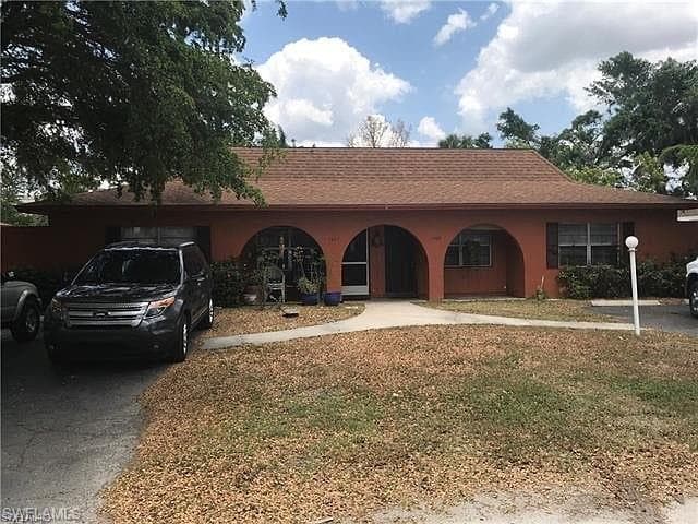 1069 Southdale RD FORT MYERS, FL 33919