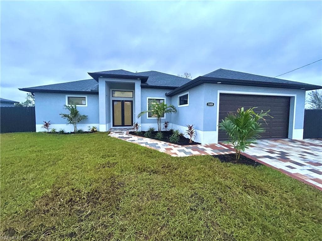 1809 NE 40th LN CAPE CORAL, FL 33909