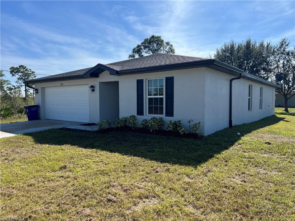 2903 65th ST W LEHIGH ACRES, FL 33971