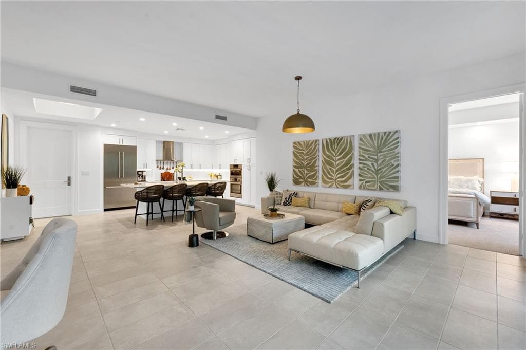 1115 Central AVE 247 NAPLES, FL 34102