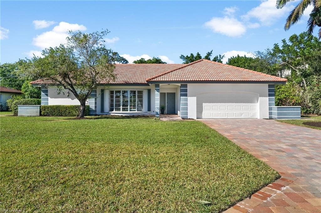 439 Palm River BLVD NAPLES, FL 34110