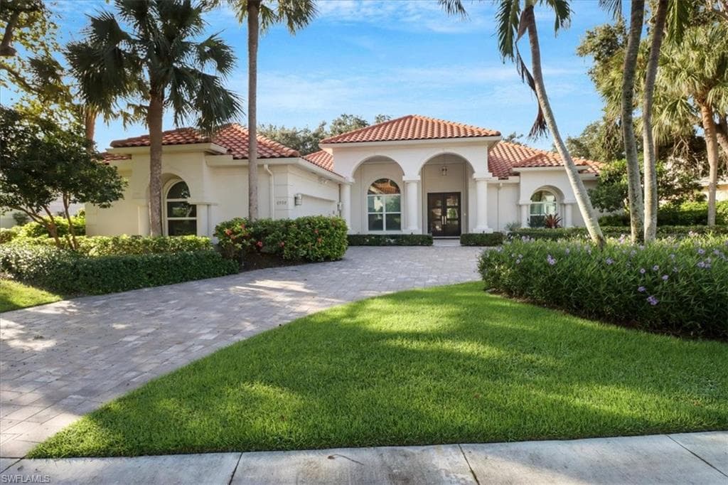 6998 Greentree DR NAPLES, FL 34108