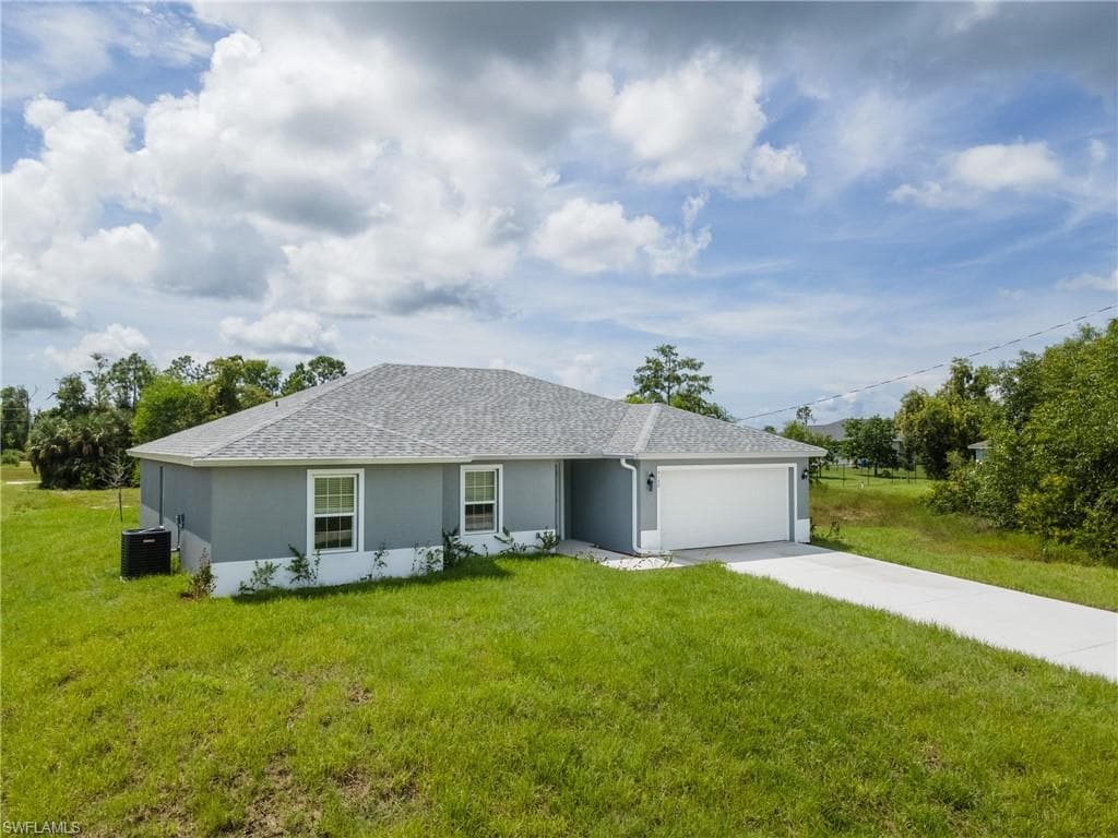 1125 NE 32nd LN CAPE CORAL, FL 33909