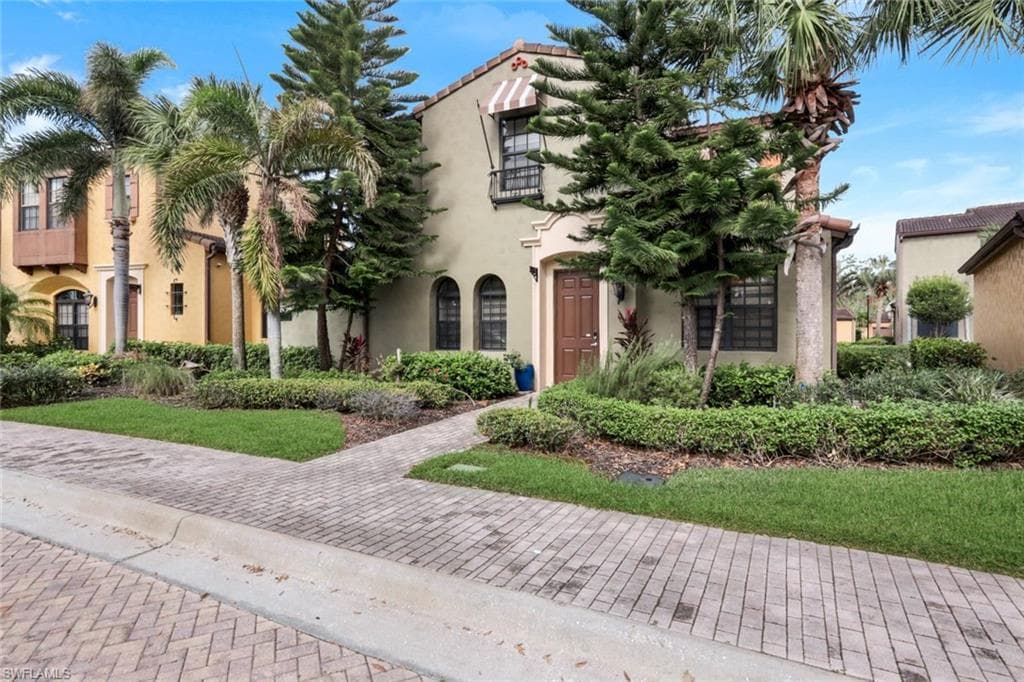 11875 Kemena ST 10201 FORT MYERS, FL 33912