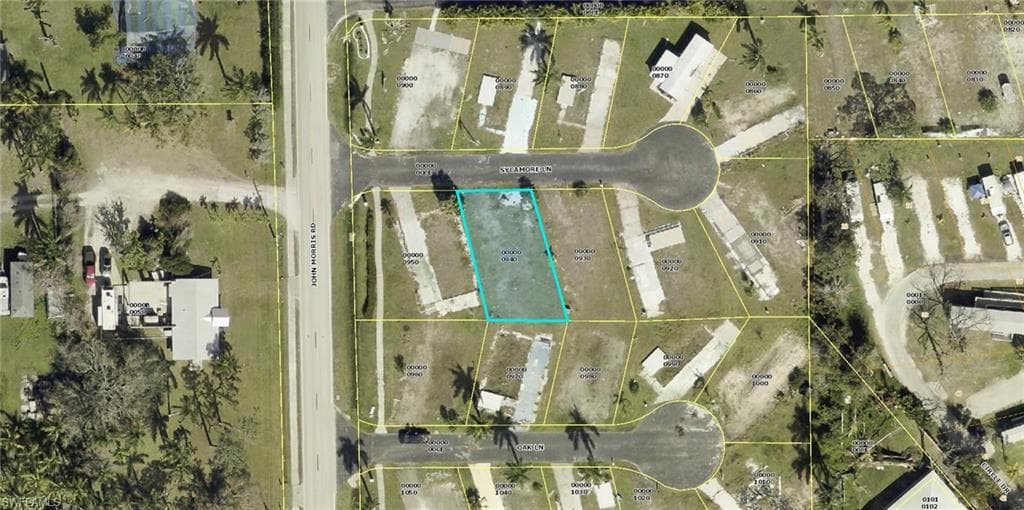 94 Sycamore LN FORT MYERS, FL 33908