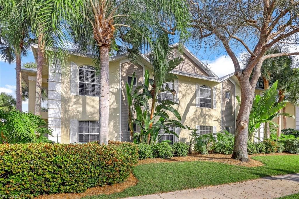 1240 Shady Rest LN 102 NAPLES, FL 34103