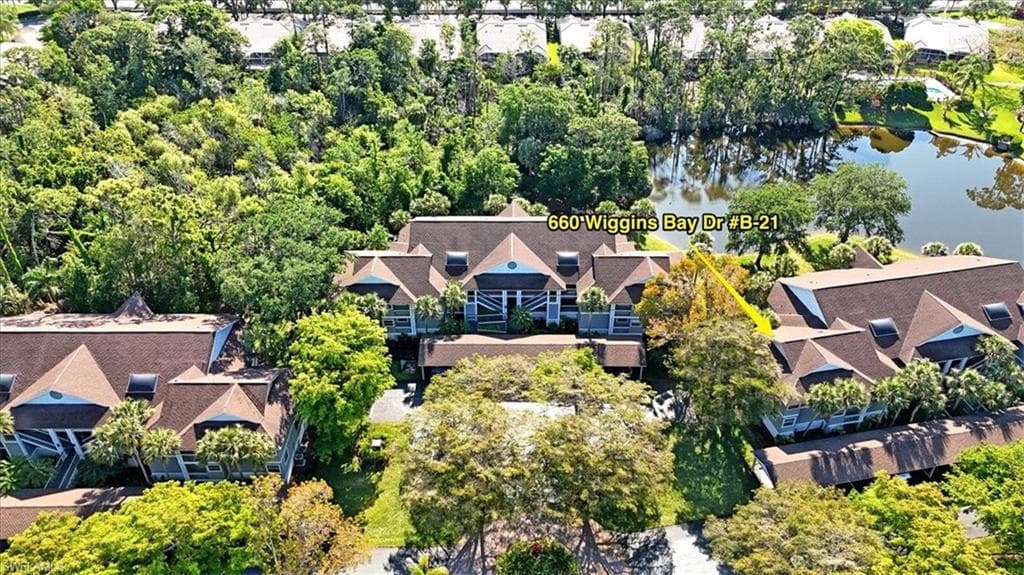 660 Wiggins Bay DR B21 NAPLES, FL 34110