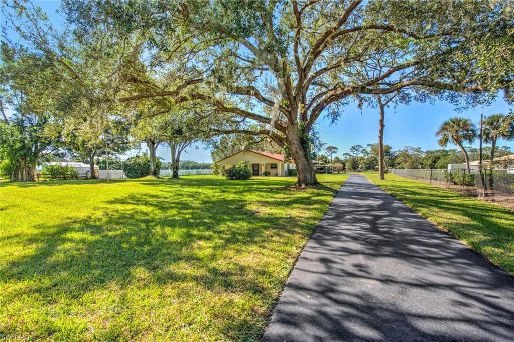 4960 Neal RD FORT MYERS, FL 33905