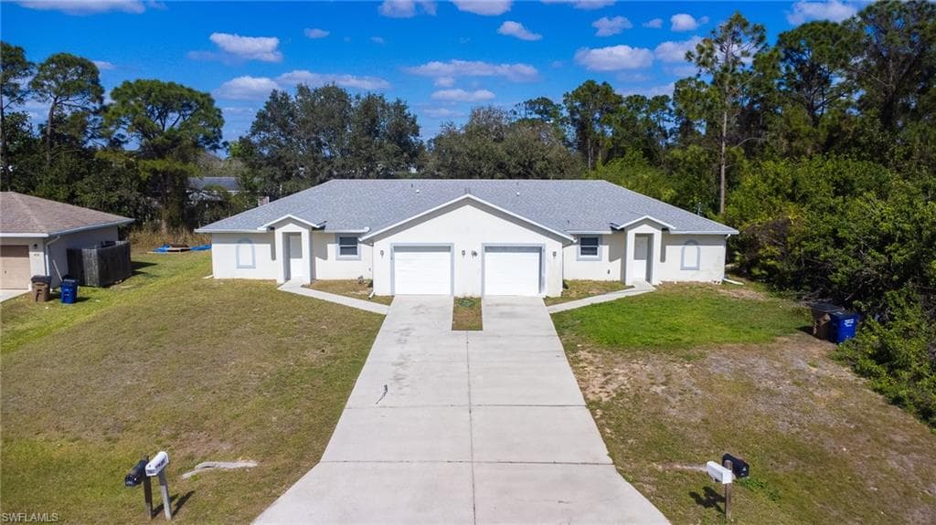 4716 1st ST SW LEHIGH ACRES, FL 33973