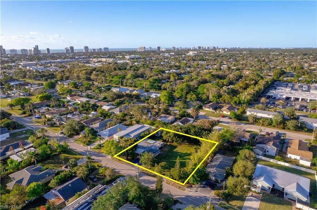1303 Trail Terrace DR NAPLES, FL 34103